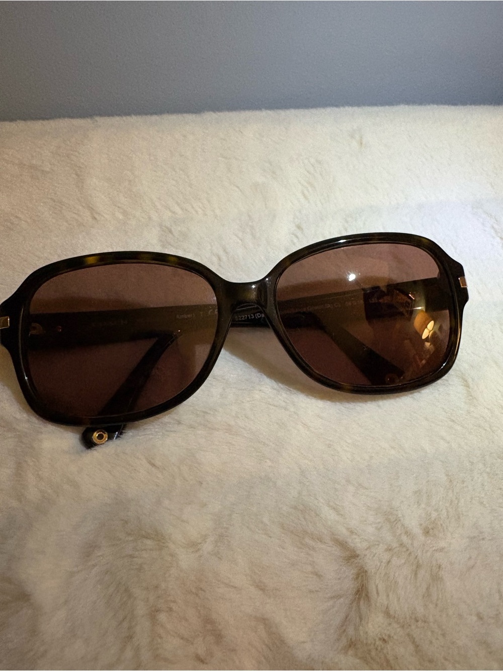 Women’s Brown Oversized Sunglasses Coach
GIFT WITH PURCHASE💖
